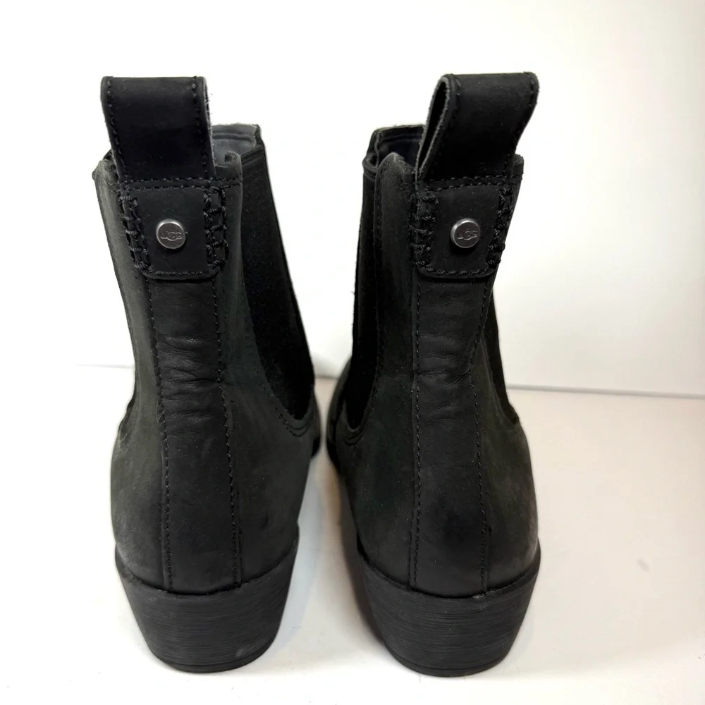 UGG Boots Women’s Emmeth Black Chelsea Ankle Boots with Elastic Panels Size 10‎